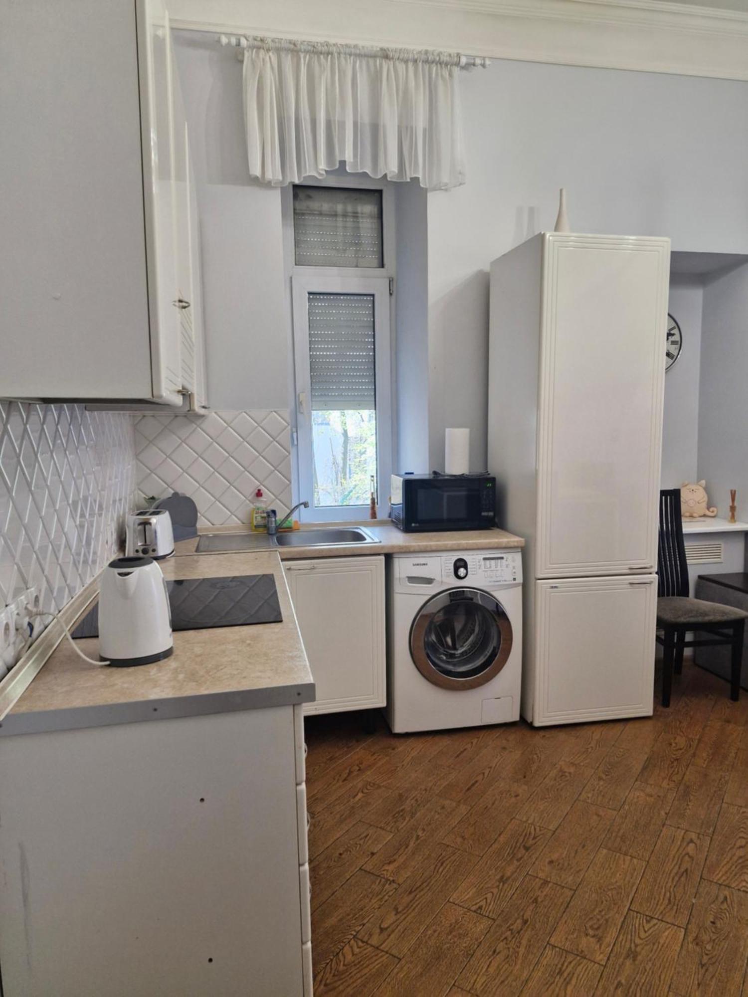 Затишна Квартира На Майдані Незалежності Kiev Exterior foto